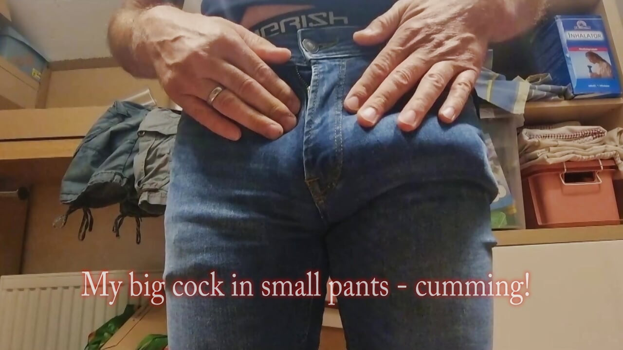 तंग पैंट में मेरा बड़ा लंड सह!