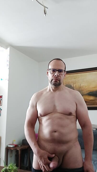 I admire my physical results after 4 months of sport