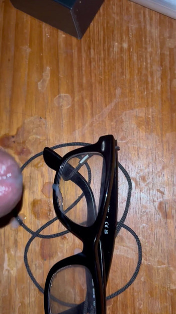 I love my cool Ray Ban glasses so much I needed to cum on them.