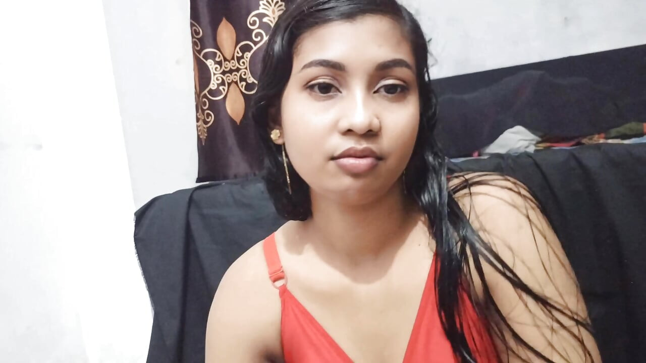 पति पत्नी रोमांटिक अफेयर्स सेक्स वीडियो का आनंद लेते हुए असली चेहरे की चुदाई कर रही है