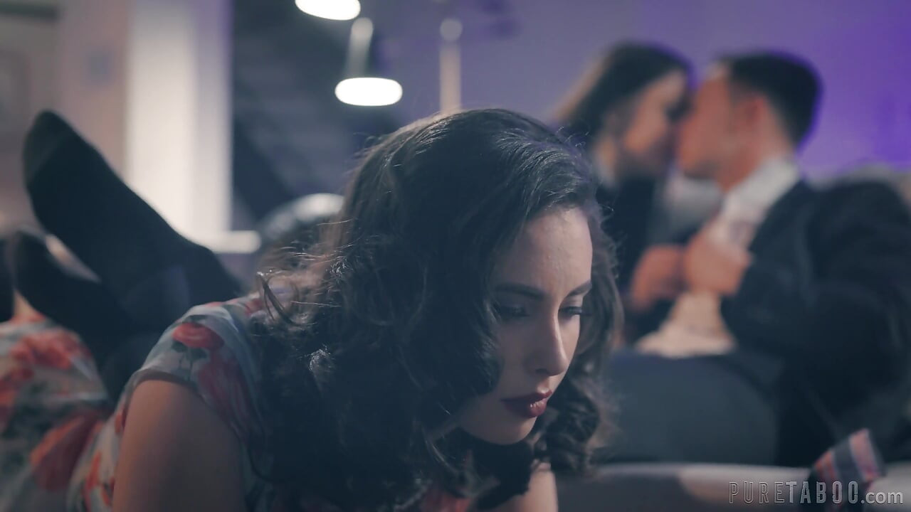 ピュアタブー - セスがホイットニー・ライト&ケイシー・カルバートを圧倒するために帰ってくる