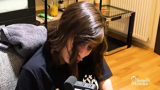 GREEN EYES AND HAIRY PUSSY! SHE SUCKS ME AND I MASTURBATE HER IN A DIRTY...