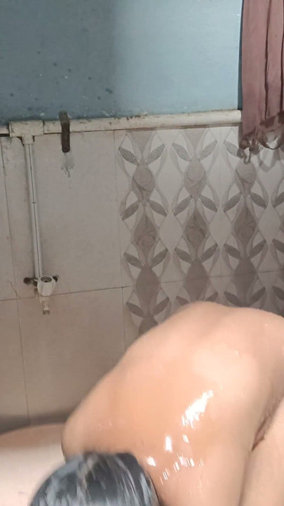 Full sexy nanggi bathi hai bhabhi | Clip 3