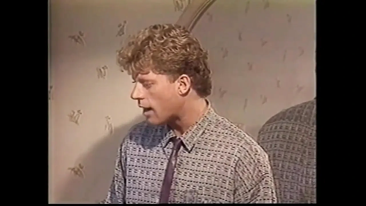 Amator bisex party at home with straigths curious and the girl 39