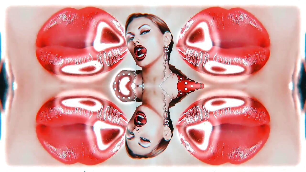 Smoking lipsoholia! LOOP!!!