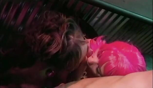 Lujurioso asiático y sexy nena de pelo rosa follada hardcore