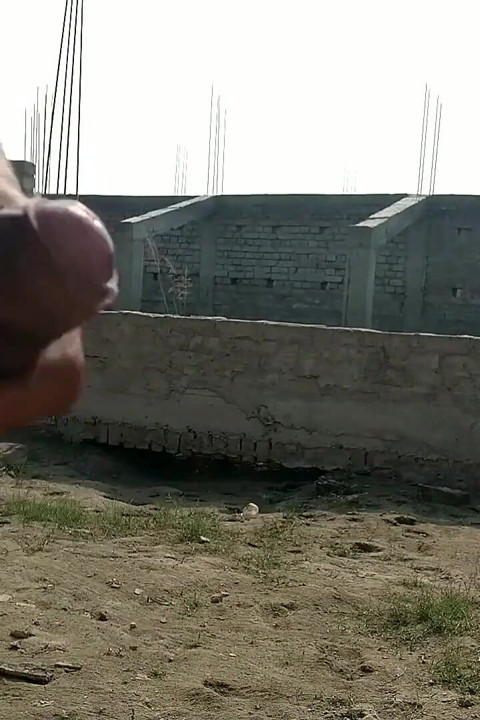Indian Big Cock Handjob in Public Places and Cumshot