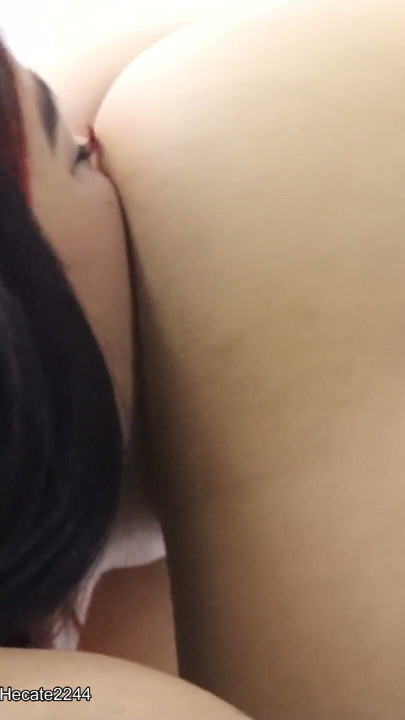 The blowjob that this girl gives me is incredible | Clip 1