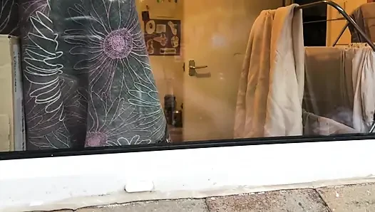 Pencerelerden geçti ve şanslı oldu