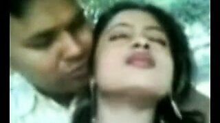 India linda y sexy chica bengalí tiene romántica follada