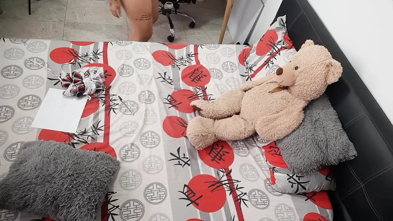 Hot Latina shows off her tattoos and pussy.