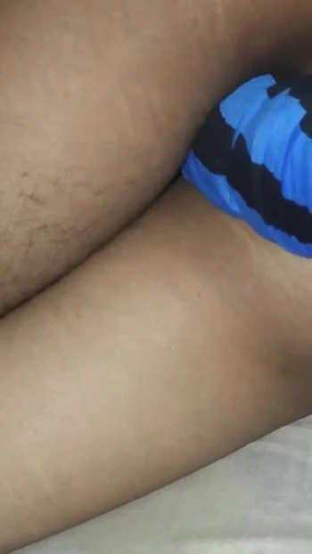 Atemberaubender moment von "Bhabhi Ki Gand Chudai voller spaß 2"