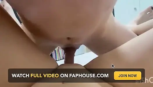 Aku suka memek sempitku dientot habis-habisan sama kontol besarku