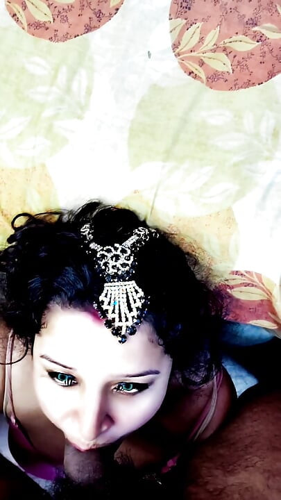 Caliente chica india folla la cara del vecino chico