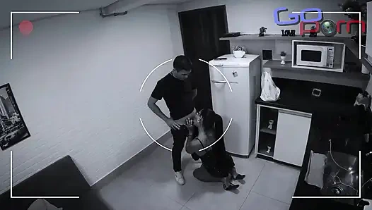 "ifuck" delivery man takes cock and dines his client's pussy