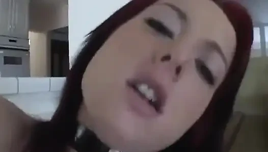 Рыжая шлюшка Melissa Lauren трахается с большим черным хуем