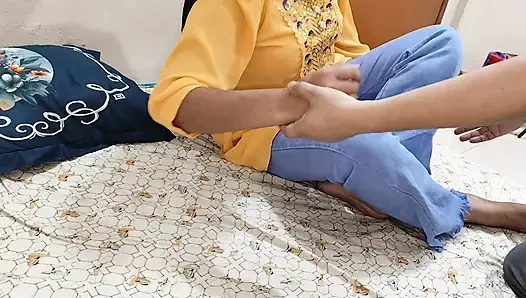 Video seks romantis pacar desa bangla India.