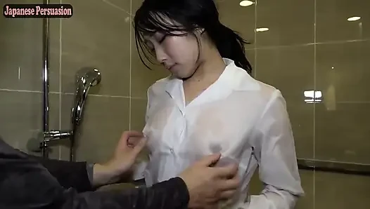 Pheromone si cewek super seksi dengan kaki jenjang ini dientot habis-habisan sama juniornya sendiri - pov