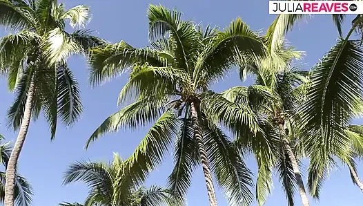 Gadis sange nyepong kontol besar lalu ngentot kontol sampai dicrot di lantai koridor