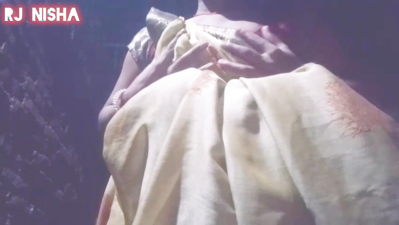 Masturbate bhabhi kar rahi hai bye fingers rj nisha