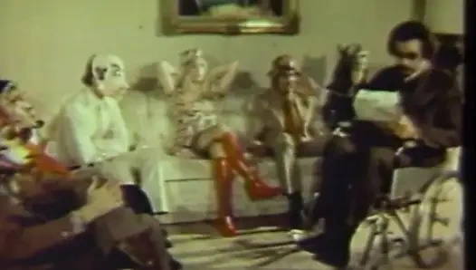 Memek hitam dan putih menjilati di kamar tidur