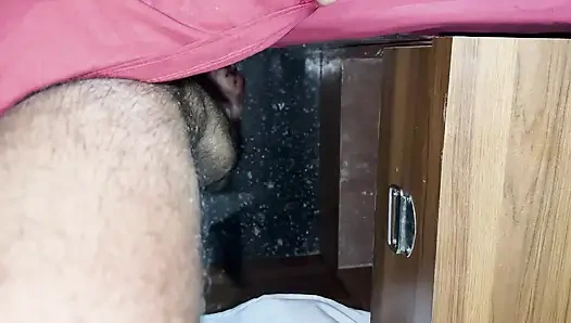 Школьница-девственница сэр Се без приватного видео, Lene Ghar Per Aayi или минет дийя сэр Ко