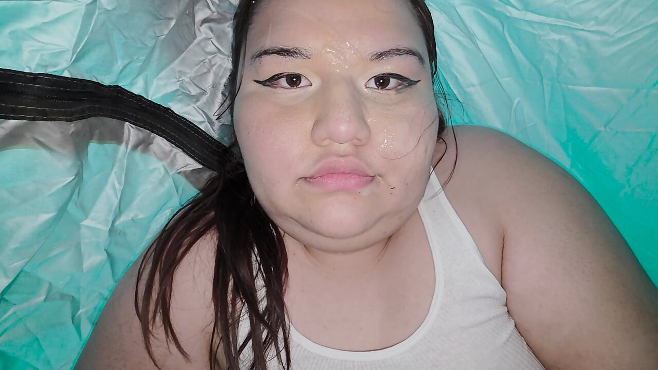 (censored - cut - No People Around) I love walking around in public with cum on my face and showing off my huge ass