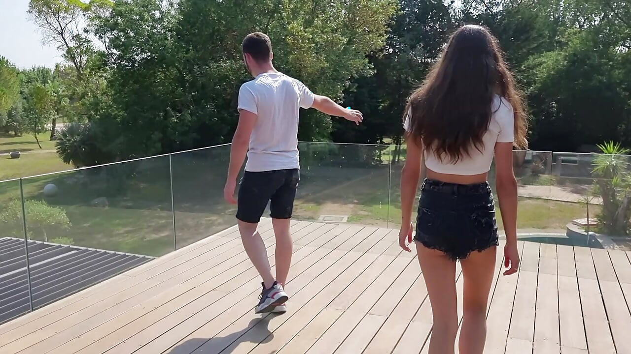 I Fuck the Estate Agent