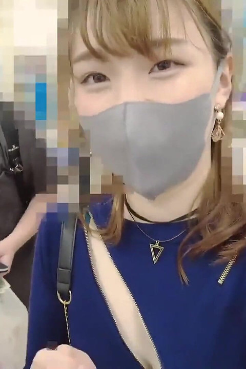 Va au paradis ! Elle a l’agonie après s’être fait baiser par une fille au ceinture ! Cancan anal toute la nuit ! Partie 3