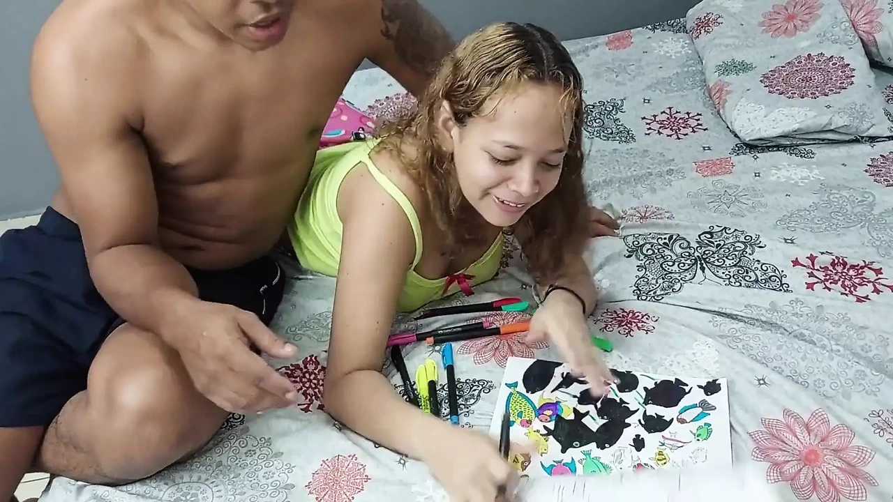 Bony有一个美味紧致的阴户。