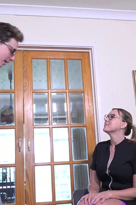 AuntJudysXXX - 丰满的英国老师charlie Rae操她失败的学生