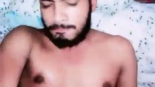 Sri Lanka gay folla con un árabe