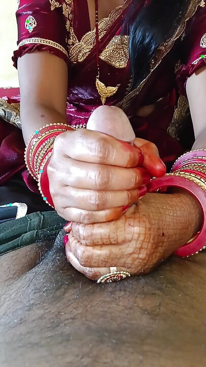 Hendjob di maine apne pati ko aur gadha ras nikali