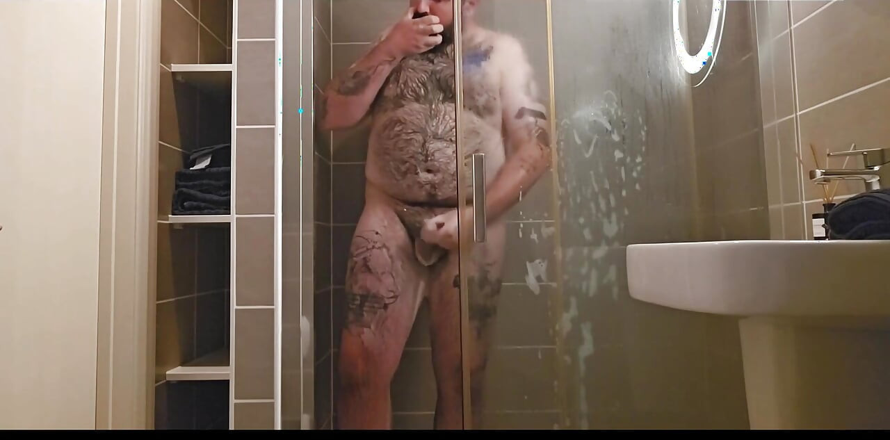 The Airbnb Host Caught Me Jerking off in the Shower!