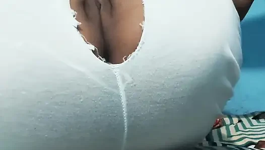 Bhabhi ki hard chudai kardi reel banane ke bahane me