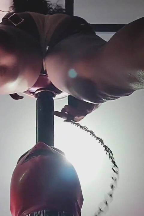 Pelatihan strapon femdom pov