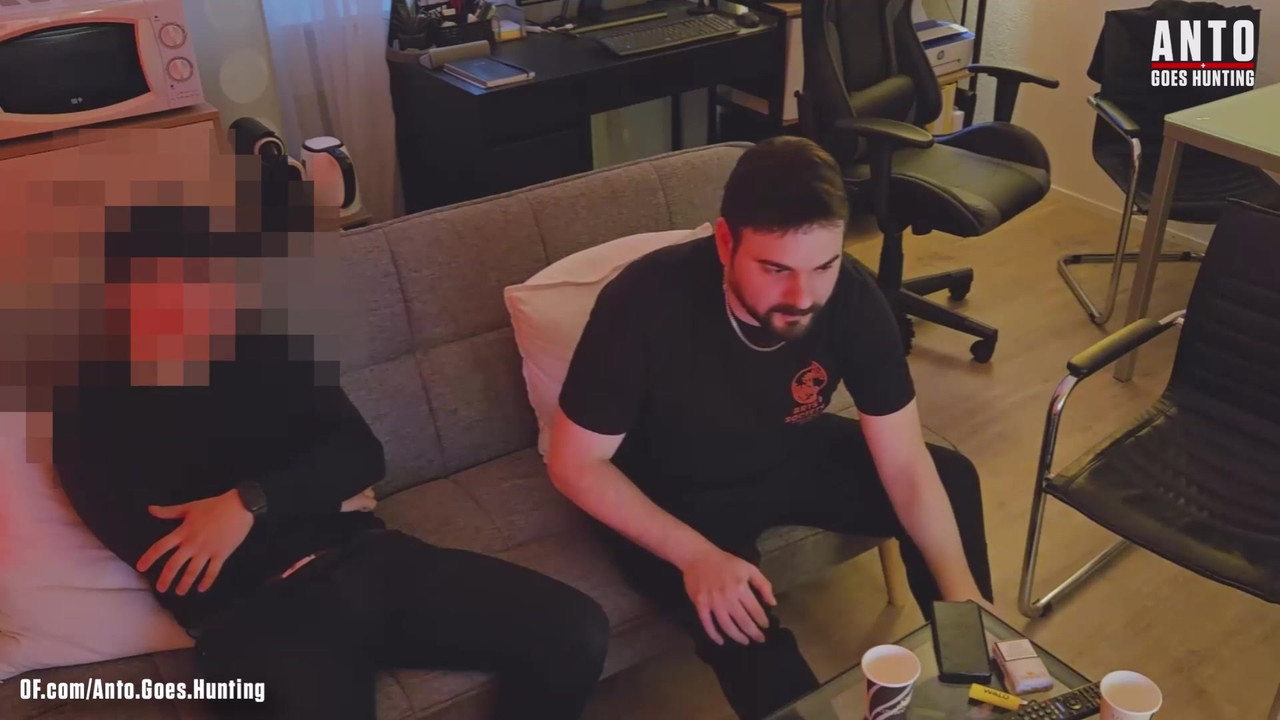 克里斯和史蒂文的首次3P当晚他们认识了对方