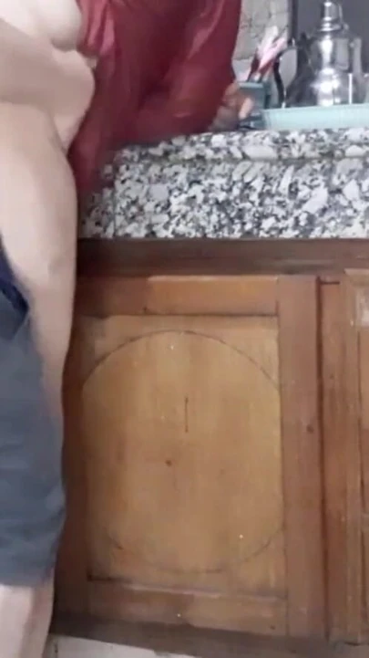Momen wajib dibagikan dari "Tboni skhn 3lih mkhlitoch ikml lkhdma wakha sghir"