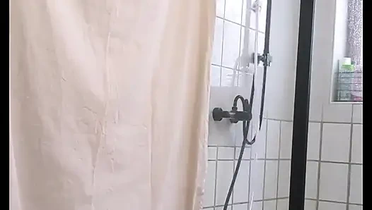 A Full Bag of Water Flowes Into My Little Ass!