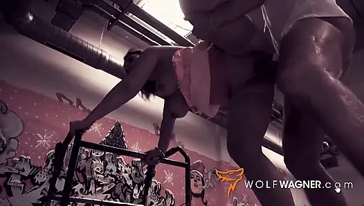 Edepsiz Priscilla ona iyi bir sakso çekiyor! wolfwagner