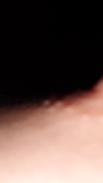 บําเรอร่างกายและผิวโคลสอัพที่สมบูรณ์แบบ