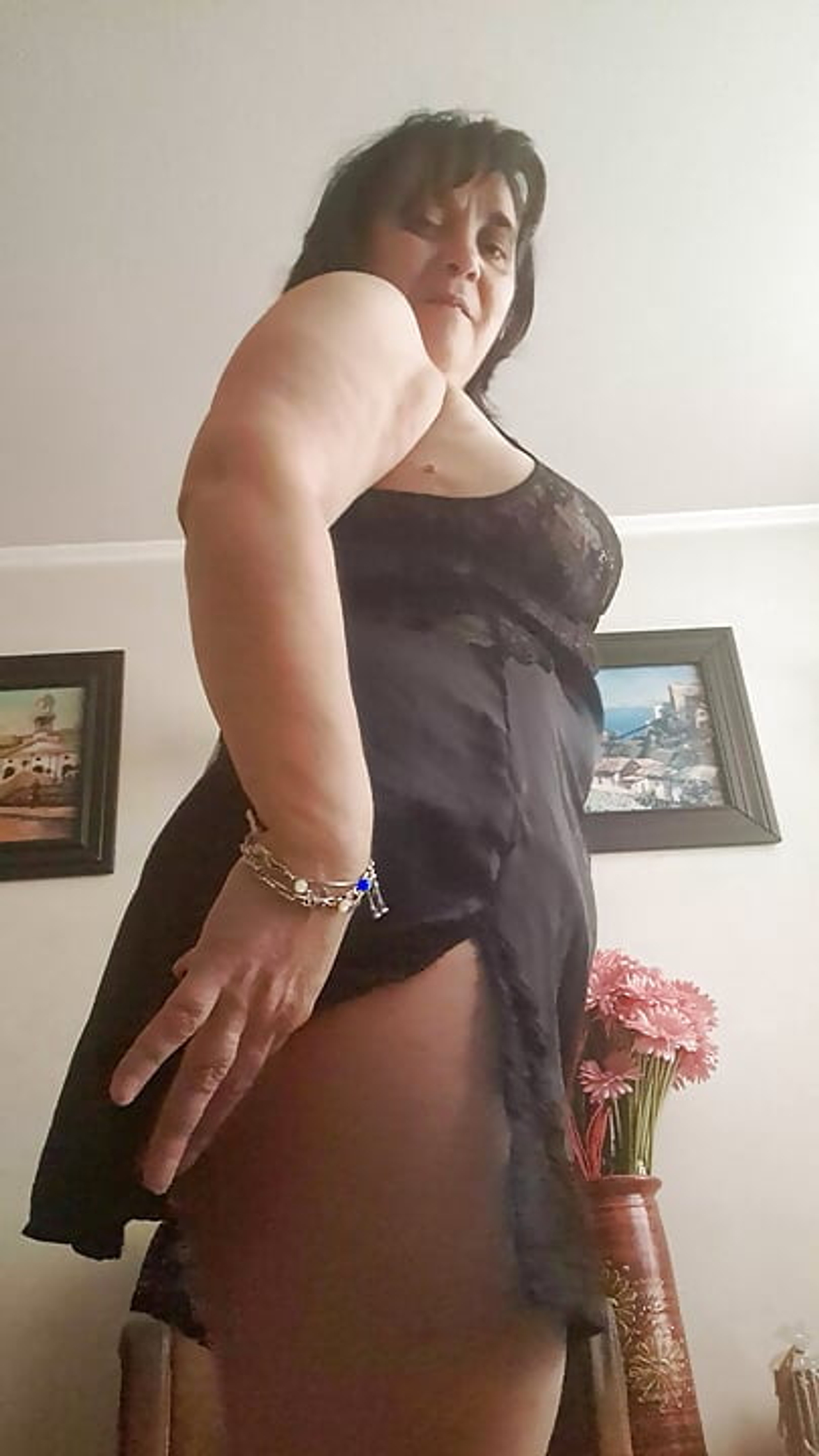 It turns you on to see the body of a mature milf, I'll show you everything