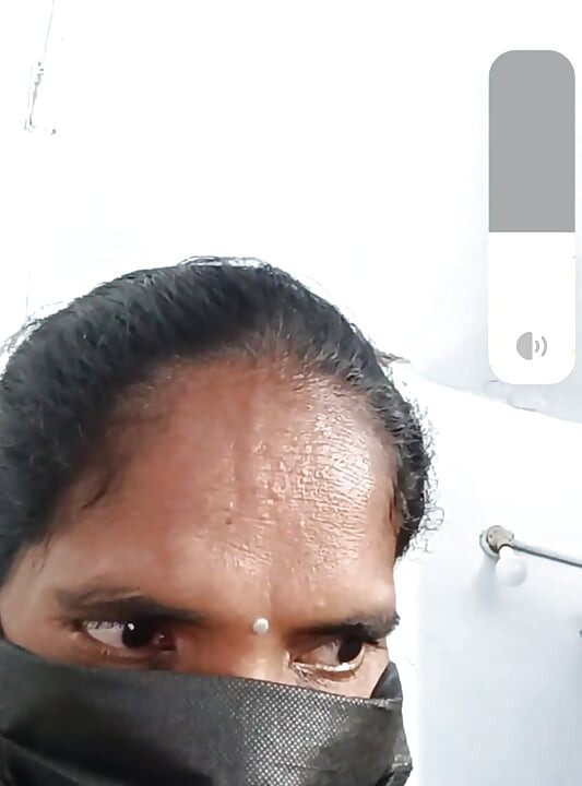 Open my pussy in video call service