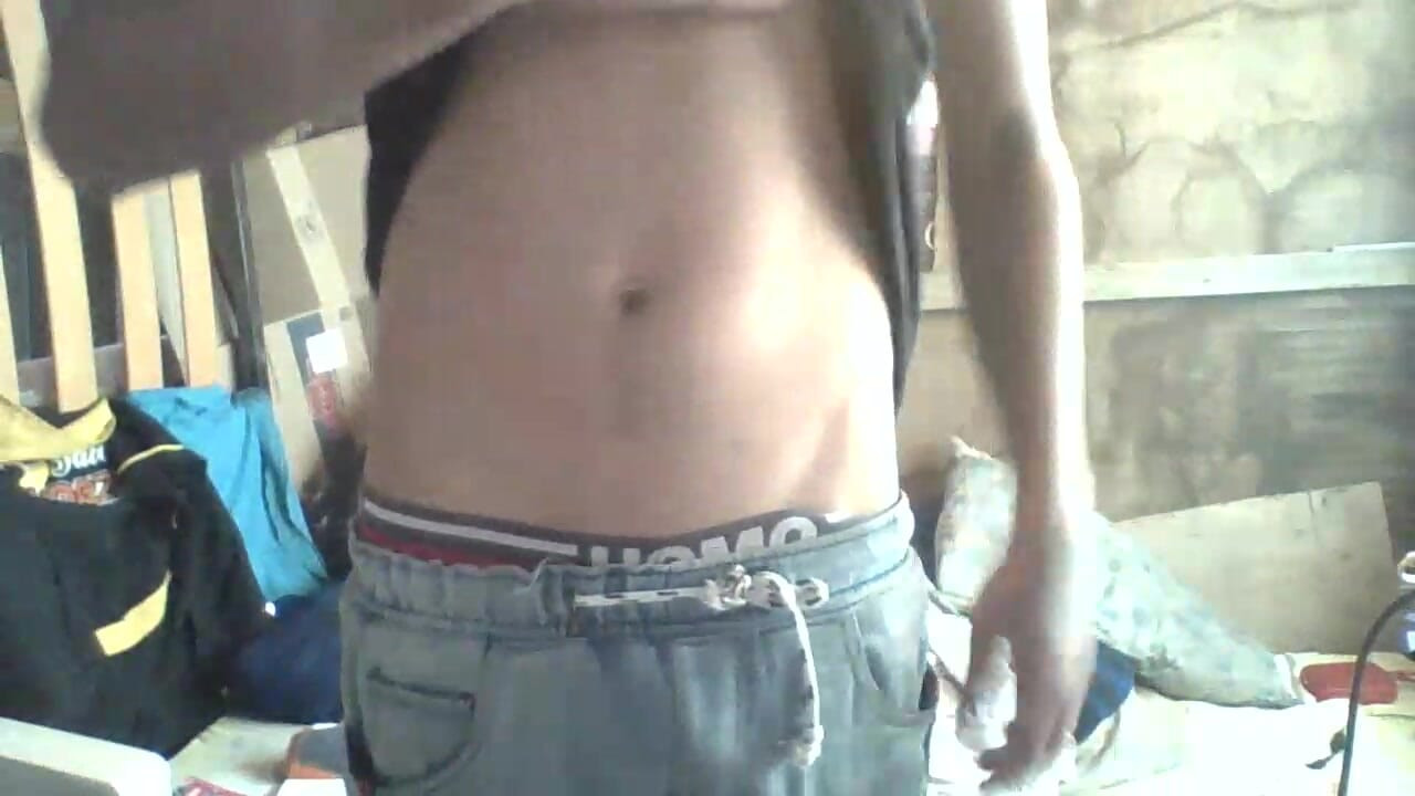 在这里等待我的牛奶溢出