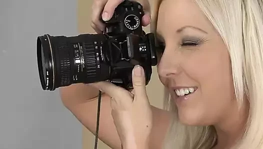 Naughty Blonde Gets Deep Creampie