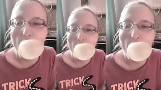 Asmr Huge Bubble Gum Sound Effects Listen in Headphones