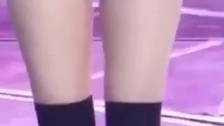 Zoom sur les cuisses savoureuses de Jisoo