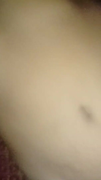Moment à voir absolument de « Une femme parle à son copain lors d’un appel Avec Un bouton d’échange, le mari surprend sa femme et une punition en train de baiser et de la coquine »