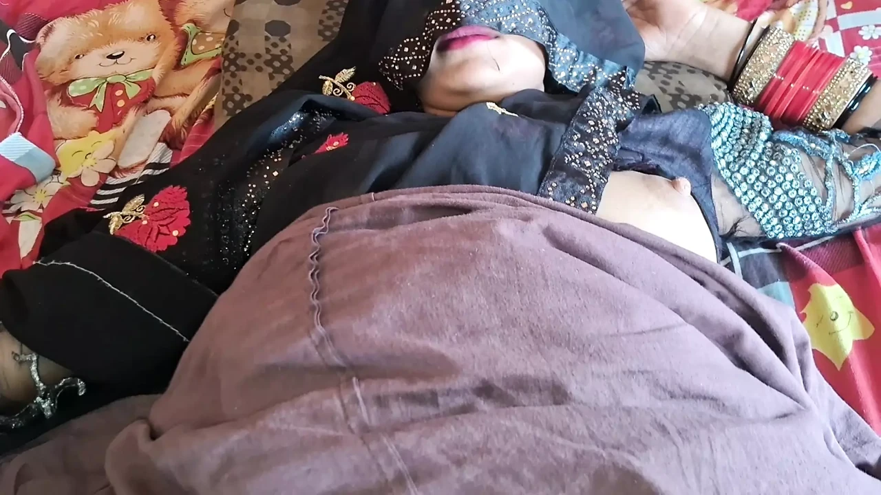 Father-in-law left the younger daughter-in-law before going home