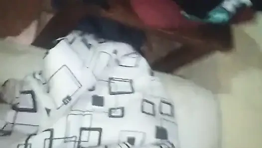 Wanitaku ngentot dan nyepong kontol, aku crot di mulutnya